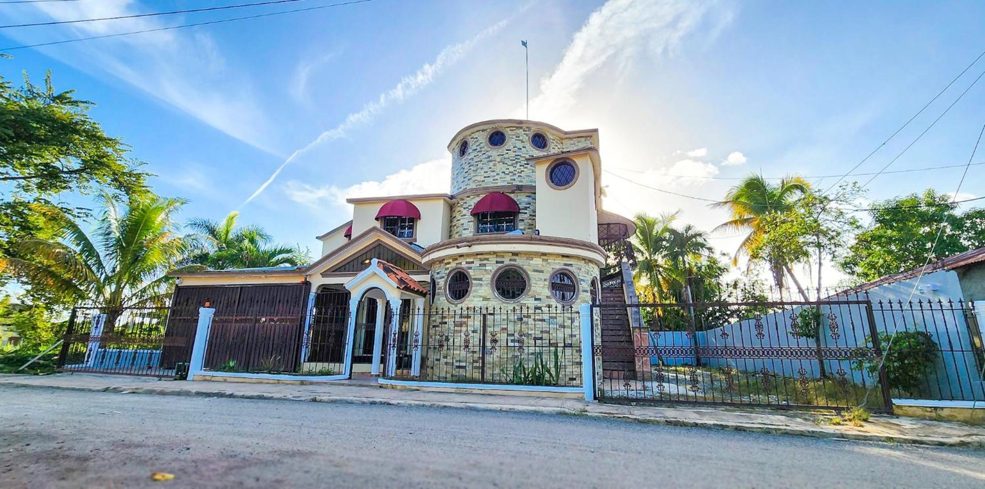 Vila Casa Grande Lujosa Bayaguana Exteriér fotografie