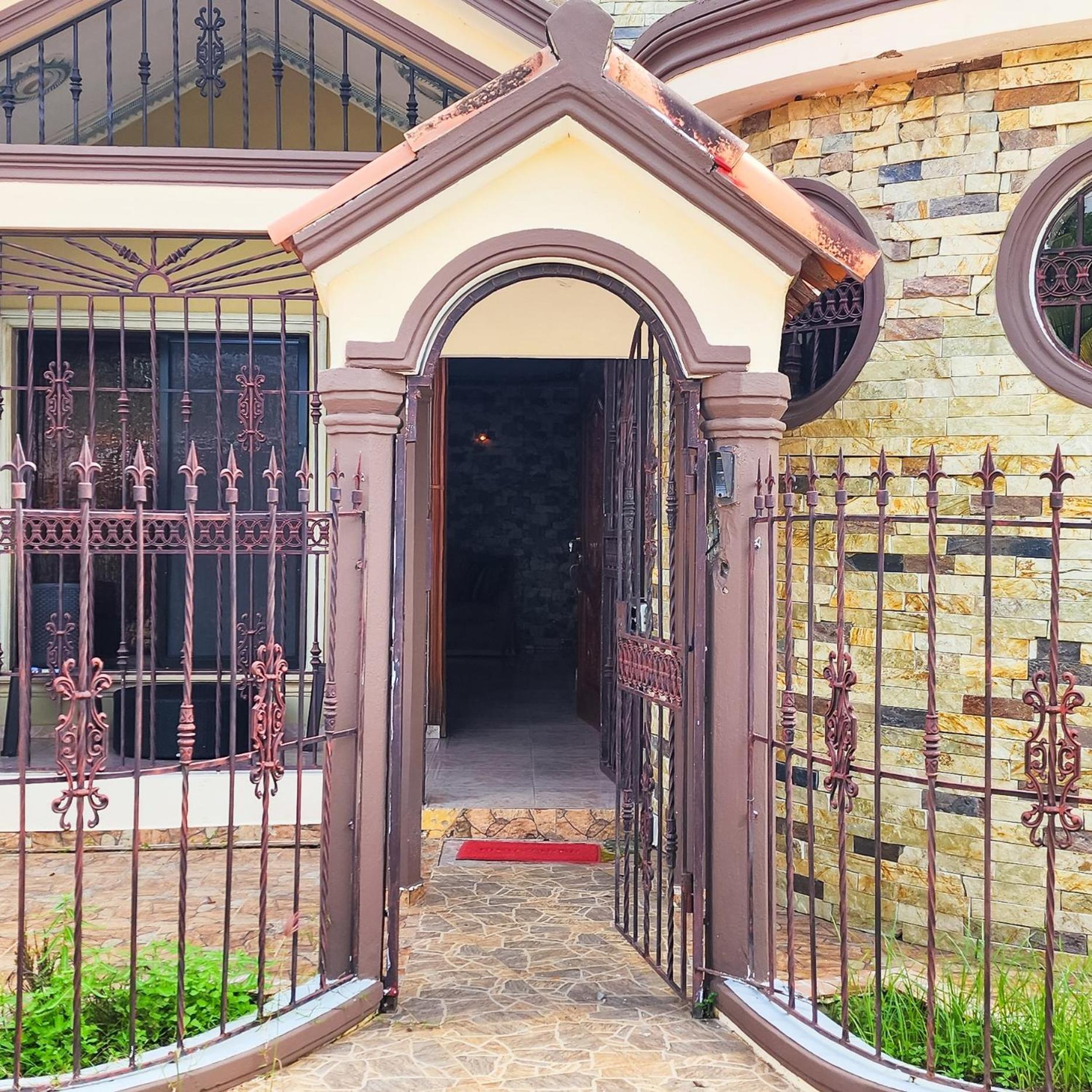 Vila Casa Grande Lujosa Bayaguana Exteriér fotografie